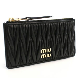 Brands RapportにMIUMIUの人気商品が入荷しました
